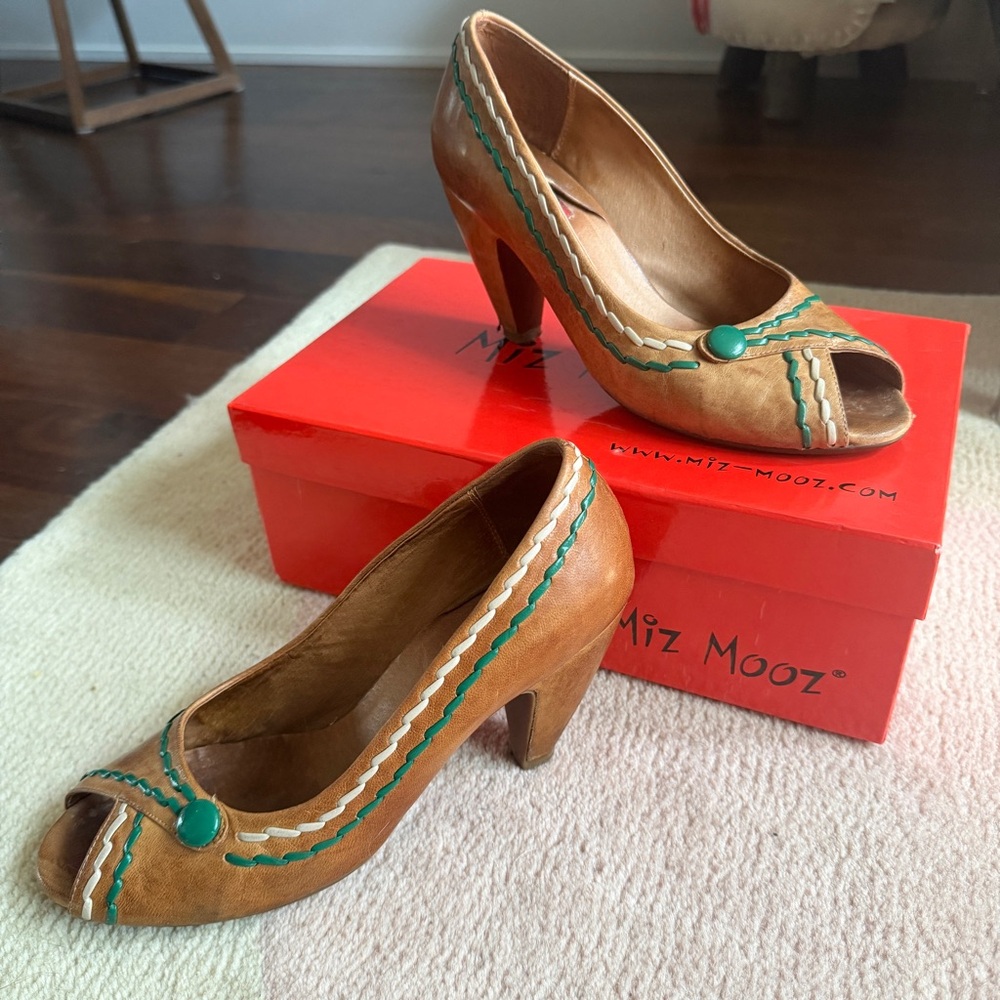 Miz Mooz Tan and Green Peep Toe Heels